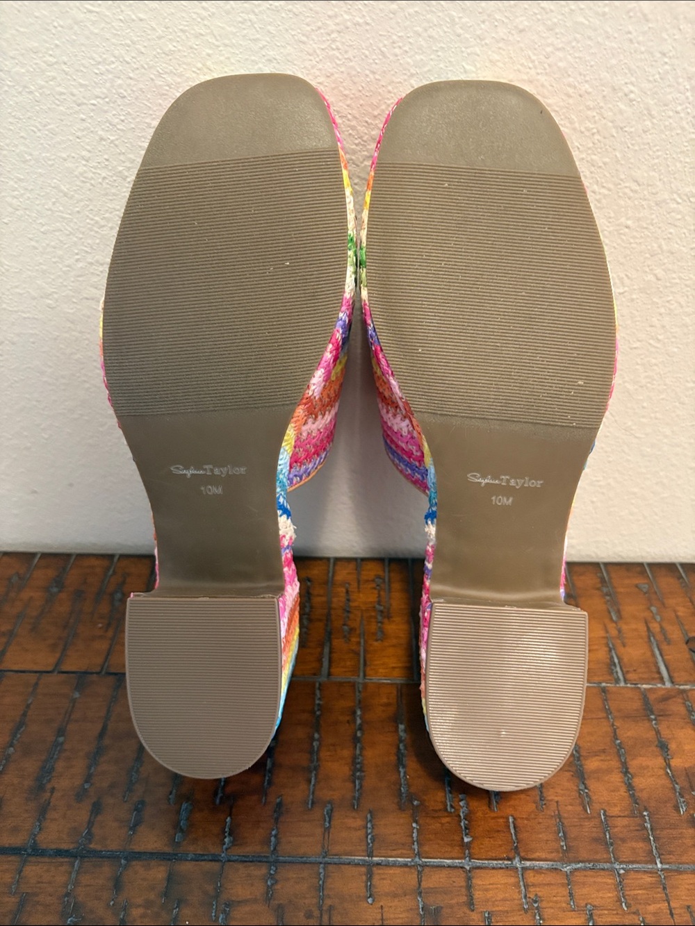 Sophia Taylor Rainbow Multicolor Stripe Slide Sandals - Size 10 - Picture 6 of 7